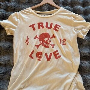 Chaser True Love Skull Graphic Tee in Cream and Red